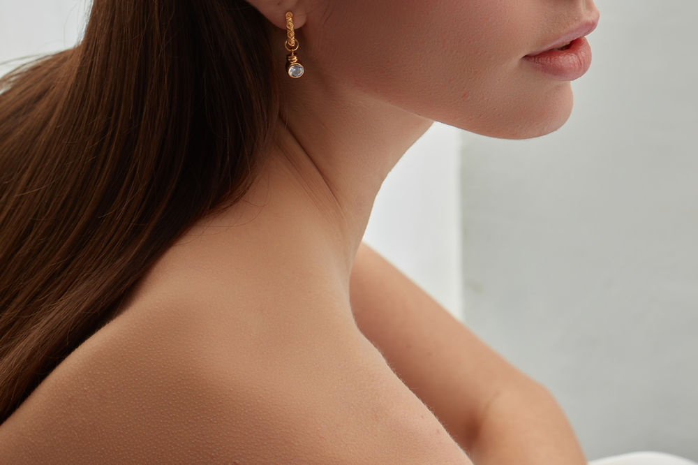 Estelle Earrings - Clear - Gaudy & Prim