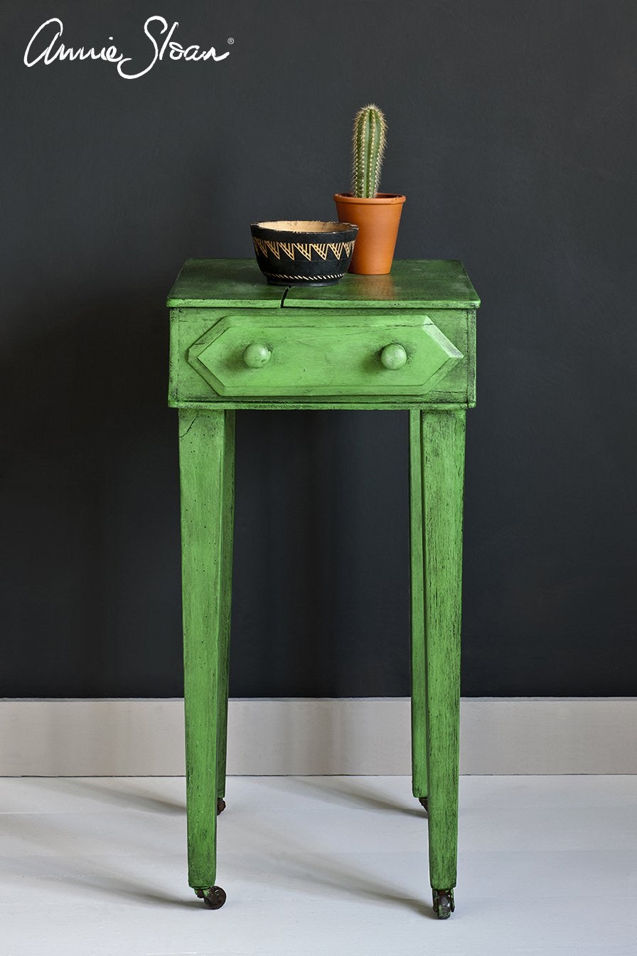 ANNIE SLOAN CHALK PAINT WORKSHOP  Saturday, April 22 2023 - Gaudy & Prim