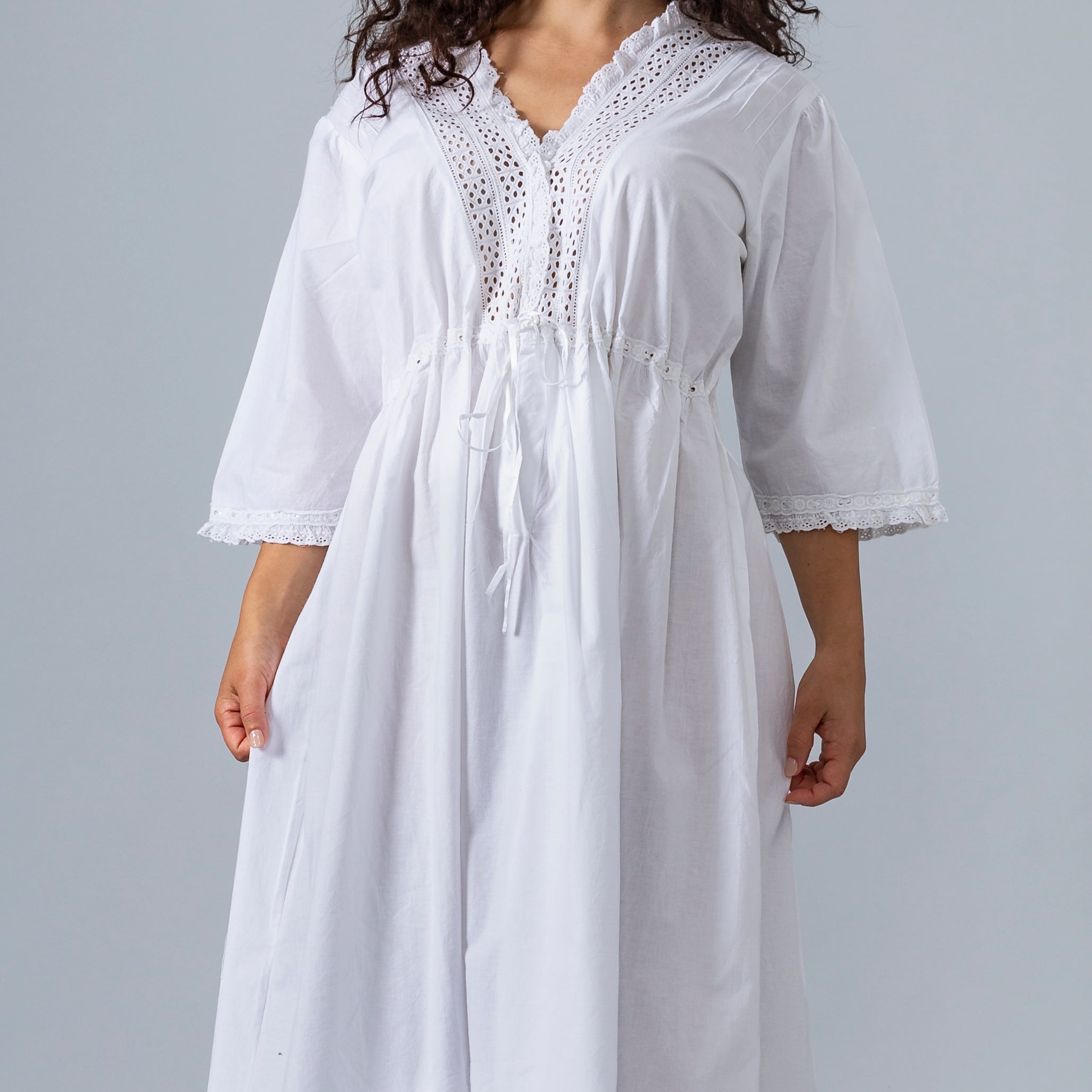 Maudie Nightie - Gaudy & Prim