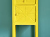Annie Sloan Chalk Paint® - English Yellow - Gaudy & Prim