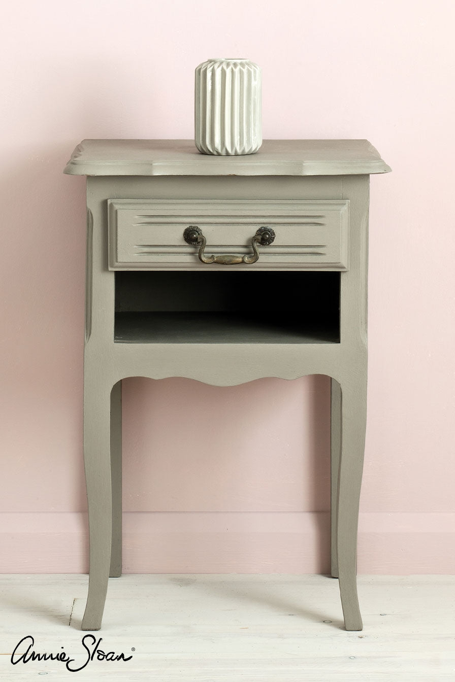 Annie Sloan Chalk Paint® - French Linen - Gaudy & Prim