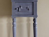 Annie Sloan Chalk Paint® - Old Violet - Gaudy & Prim