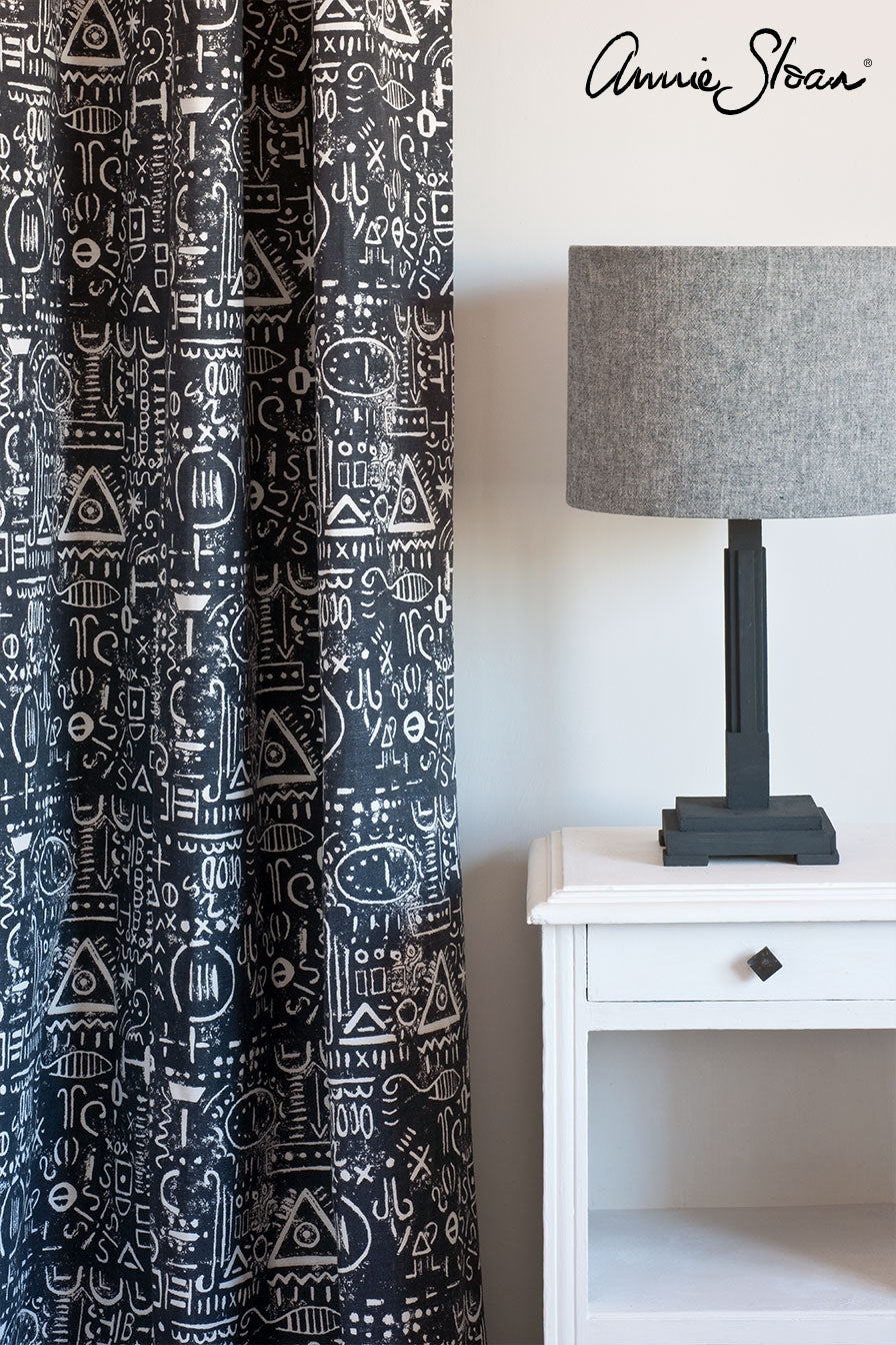 Annie Sloan Chalk Paint® - Pure White - Gaudy & Prim